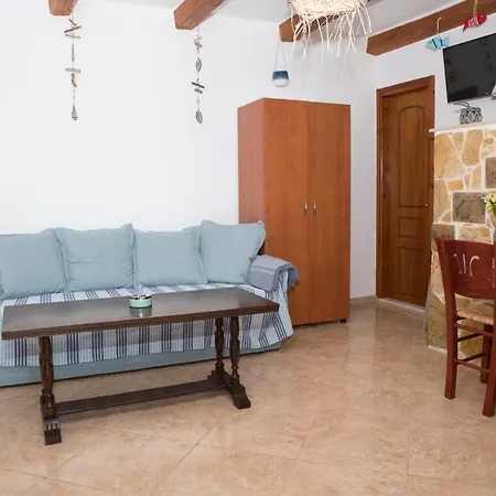 Bella Style & Hotel Pitsidia