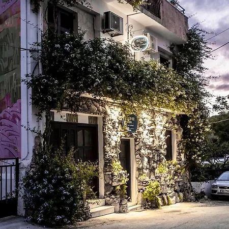 Bella Style Rooms&apartments Pitsidia